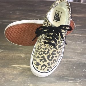Authentic Van Doren Leopard spring Men’s size 12,